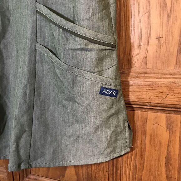 Adar Pro Scrubs For Women size Med. Pro Heather Green Tailored V-Neck Scrub Top - Picture 4 of 11